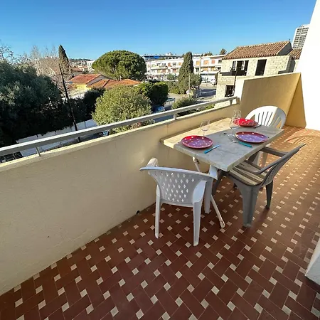Apartment Au Coeur Des Sablettes A 300 M De La Plage De Sable Et Des Commerces La Seyne-sur-Mer